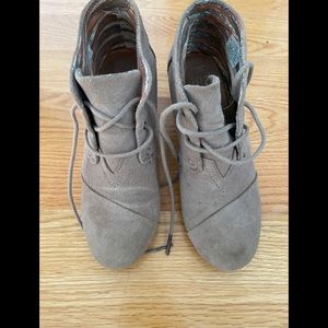 Toms Desert Sand wedge